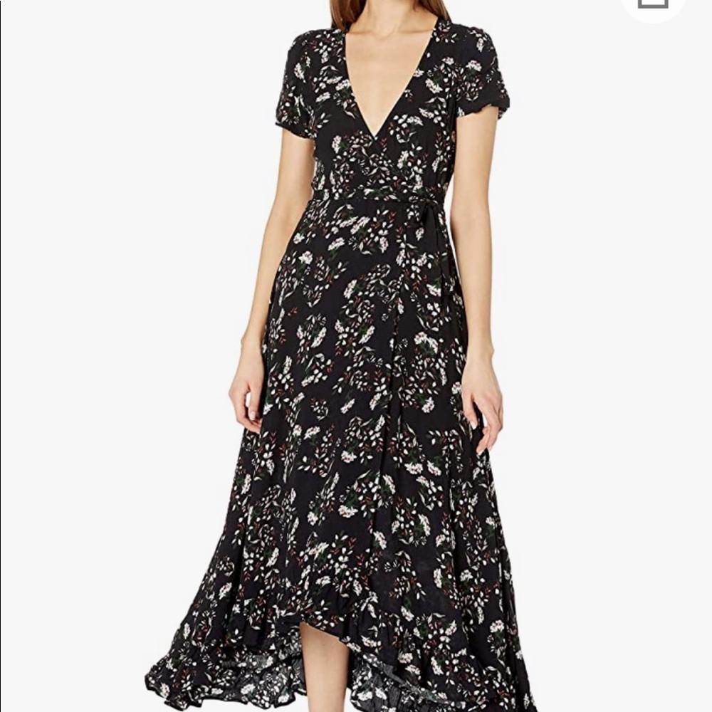 LIRA wrap dress